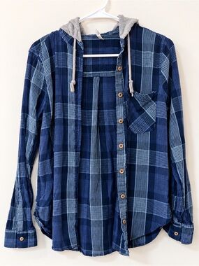 Mudd Navy & Light Blue Plaid Hooded Button-Up Shirt
